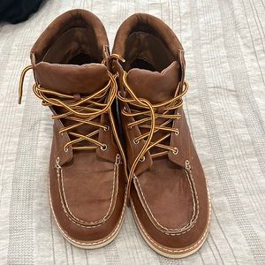 Mens brown chukka boots.